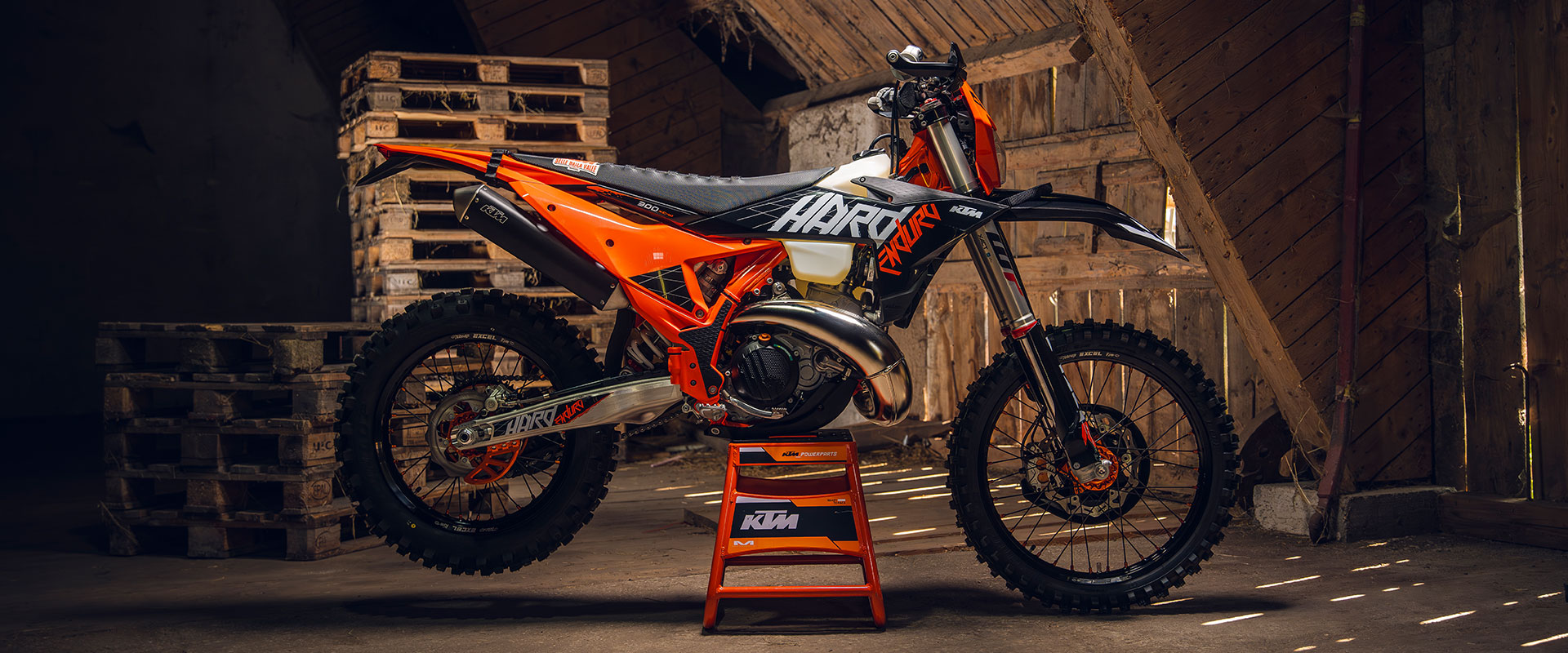 KTM renueva sus 300 de dos tiempos para 2027: qué cambia en las motos de enduro extremo