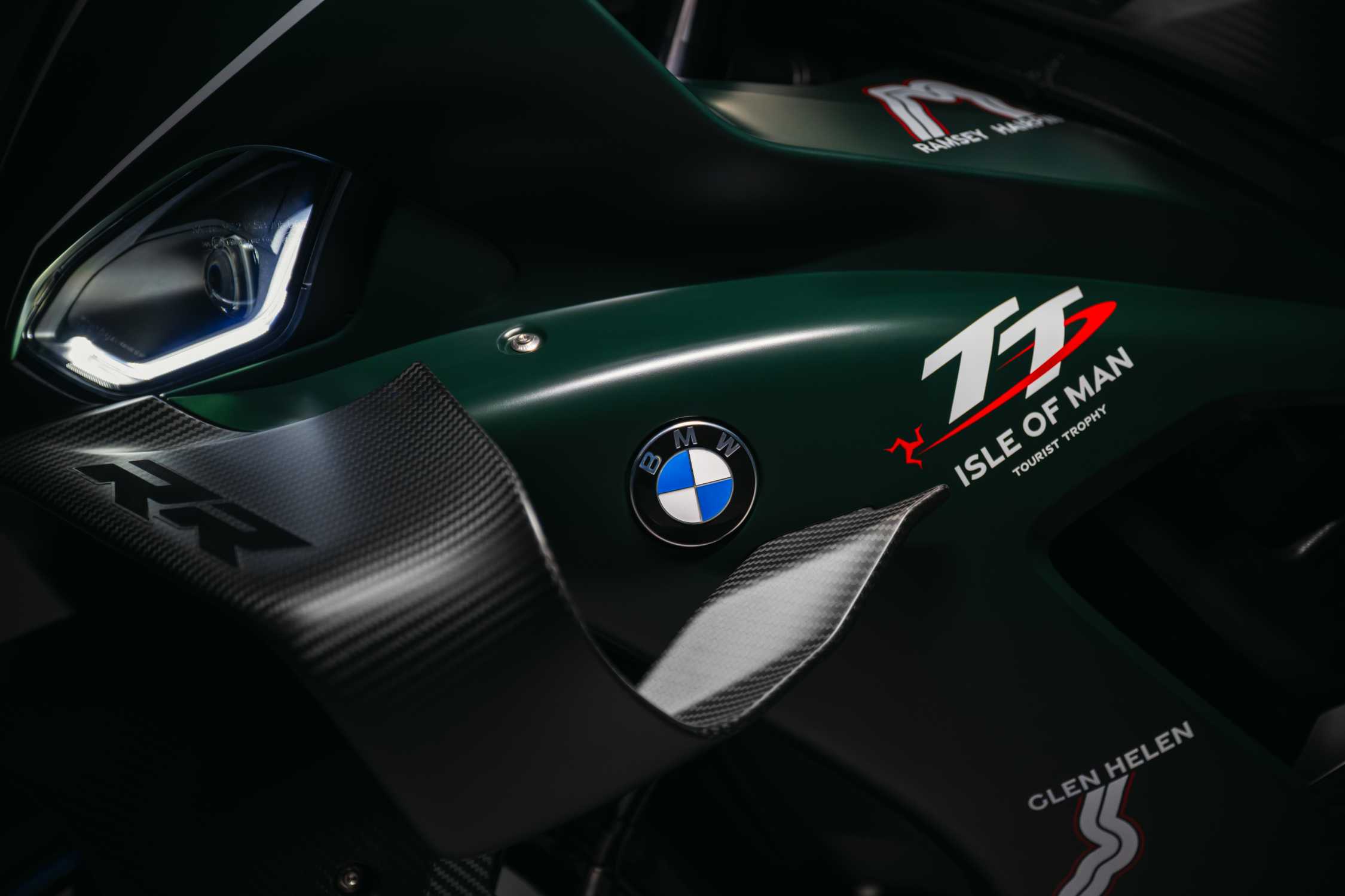 BMW Motorrad presenta la M 1000 RR edición limitada Isle of Man TT