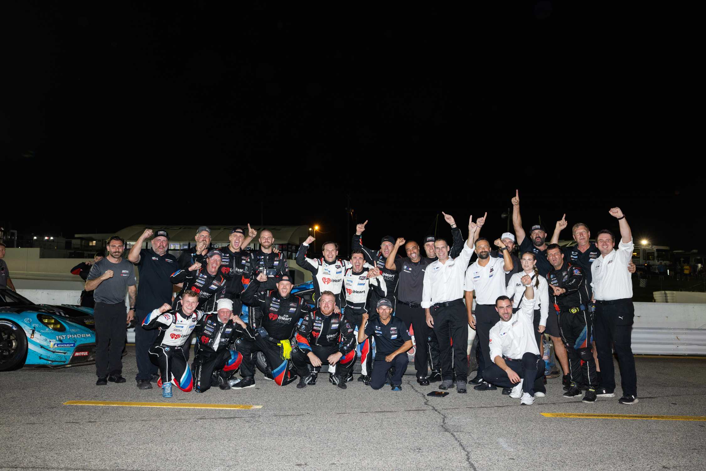 BMW M Hybrid V8 termina segundo en Petit Le Mans y cierra temporada IMSA con cinco podios